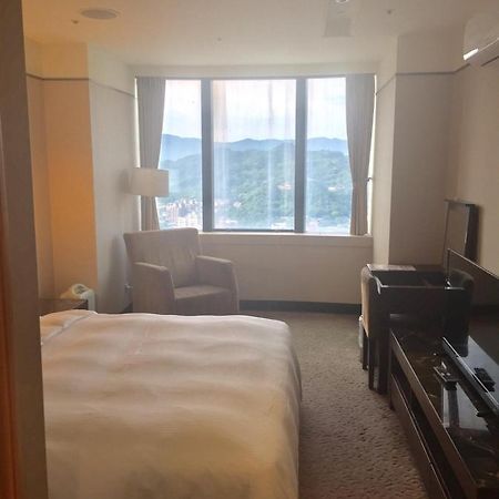 Rhine Inn Keelung Luaran gambar
