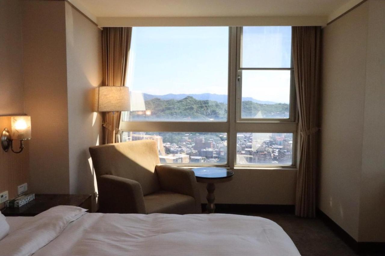 Rhine Inn Keelung Luaran gambar