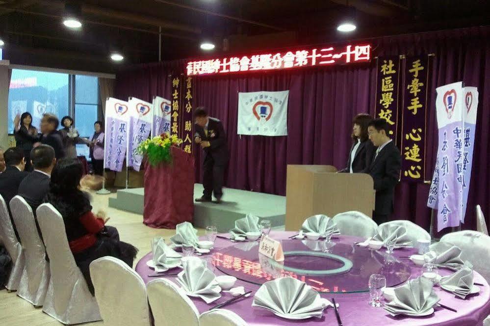 Rhine Inn Keelung Luaran gambar